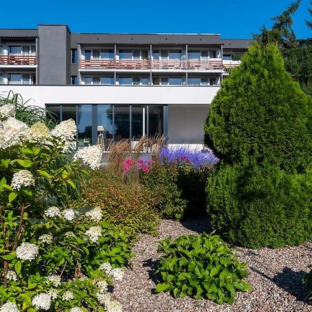 Osrodek Wypoczynkowo-Rehabilitacyjny "Bryza" Hotel Dzwirzyno Exterior photo